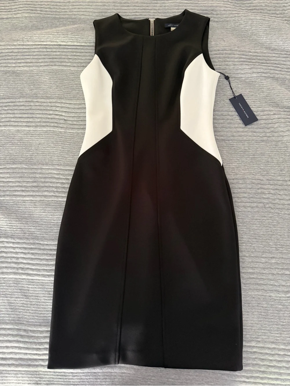 NWT Tommy Hilfiger Black and White Fitted Dress